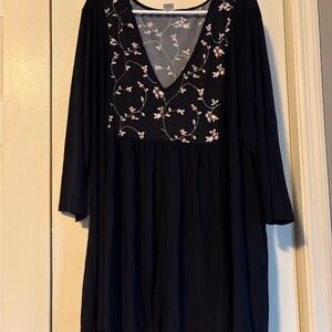 Chic Floral Navy Blouse